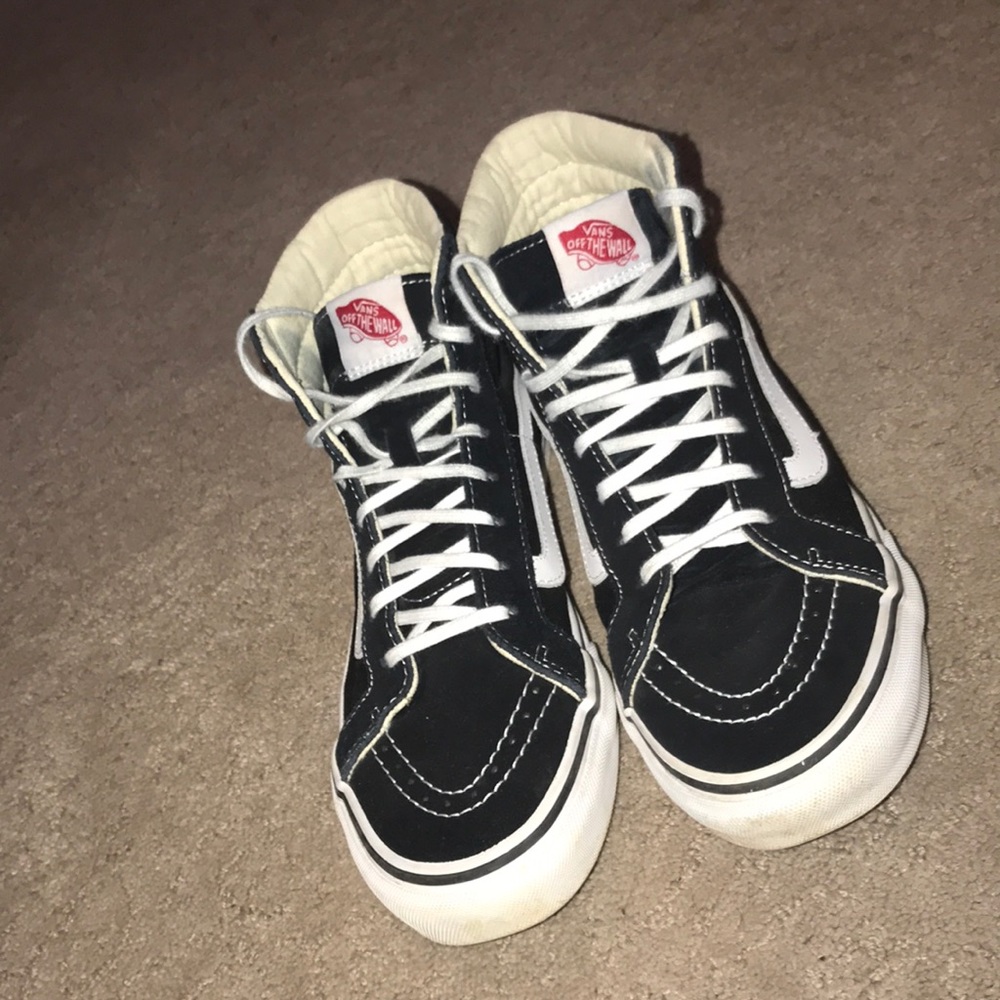 Hightop Black and White Vans